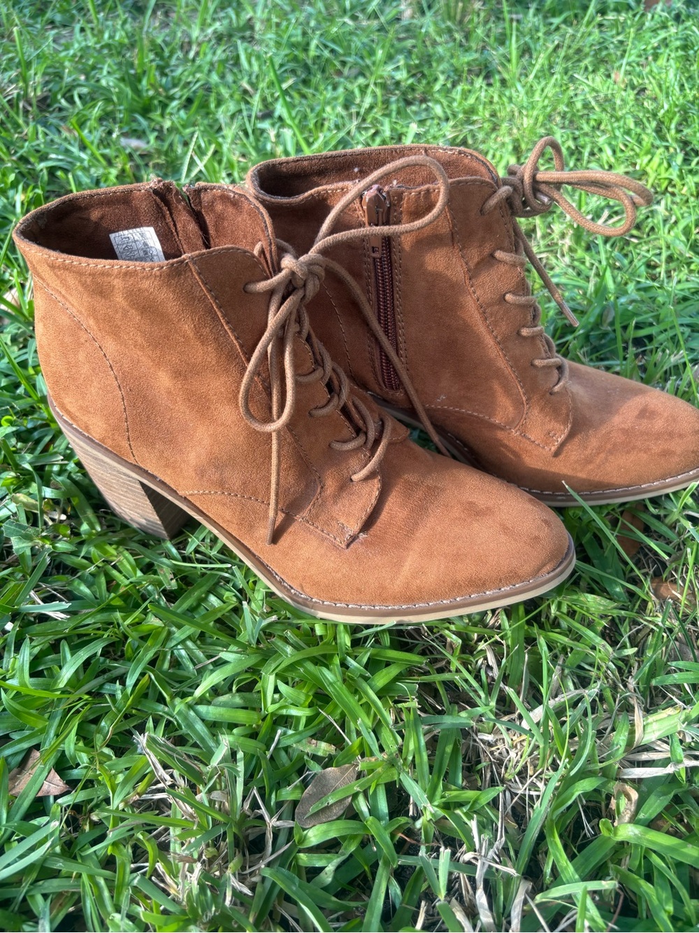 Rocket Dog Tan Suede Lace-Up Ankle Boots Women’s Size 8.5